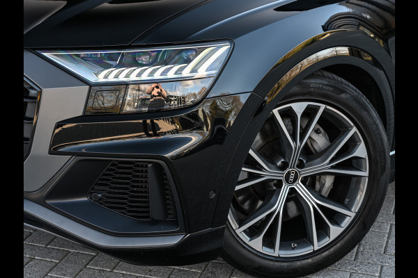 Audi Q8 55 TFSI e quattro Pro Line | Head-Up | Night vision | Luchtvering | Adaptive cruise | 360 Camera | Soft close | Keyless | Ambiance interieur | Achterbank verwarming | Trekhaak