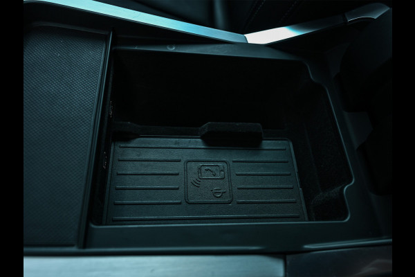 Audi Q8 55 TFSI e quattro Pro Line | Head-Up | Night vision | Luchtvering | Adaptive cruise | 360 Camera | Soft close | Keyless | Ambiance interieur | Achterbank verwarming | Trekhaak