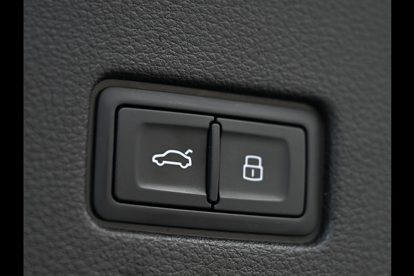 Audi Q8 55 TFSI e quattro Pro Line | S-Seats | B&O Sound | Head-Up | Night vision | Luchtvering | Adaptive cruise  | Camera | Keyless | Ambiance interieur |