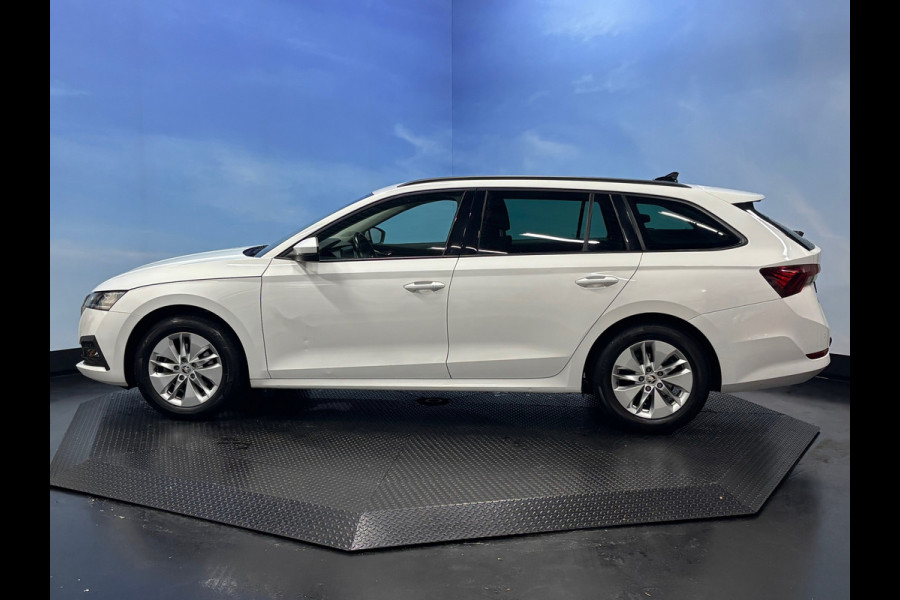 Škoda Octavia Combi 1.0 e-TSI Business Edition Plus Automaat | Navi | Clima | Cruise | PDC| Trekhaak
