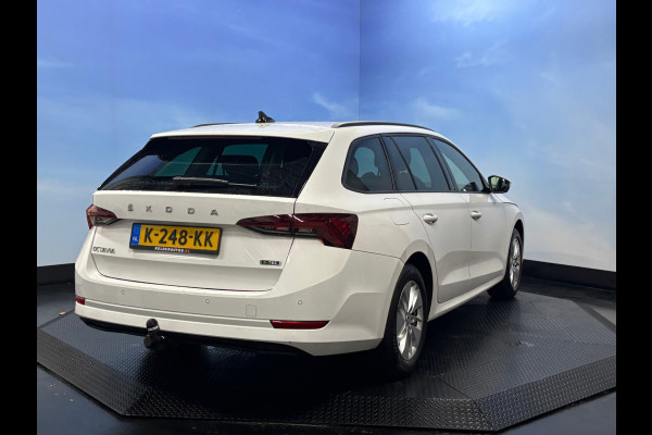 Škoda Octavia Combi 1.0 e-TSI Business Edition Plus Automaat | Navi | Clima | Cruise | PDC| Trekhaak