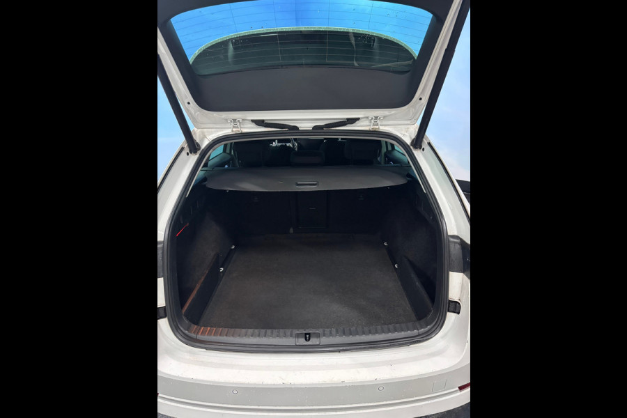 Škoda Octavia Combi 1.0 e-TSI Business Edition Plus Automaat | Navi | Clima | Cruise | PDC| Trekhaak