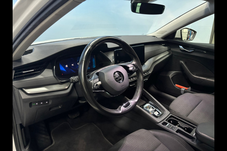 Škoda Octavia Combi 1.0 e-TSI Business Edition Plus Automaat | Navi | Clima | Cruise | PDC| Trekhaak