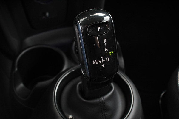 MINI One 1.5 Automaat One Pepper | Matrix Led koplampen | Climate Control | Parkeersensoren | Cruise Control Adaptive | Stoelverwarming | Union Jack lampen | Camera