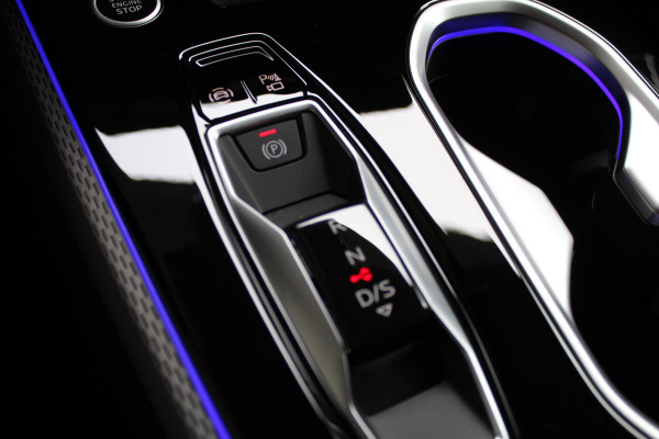 Audi A6 Avant 2.0 e-Hybrid Quattro S-Line | Achteras besturing | Alcantara/Leder | Zwenkbare Trekhaak | 360 | Nieuw