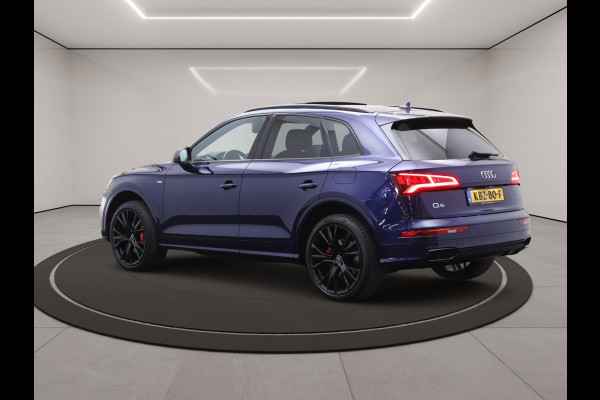 Audi Q5 55 TFSI e Quattro 367 PK Competition PHEV, RS-Leder, Panoramadak, Memory, Camera