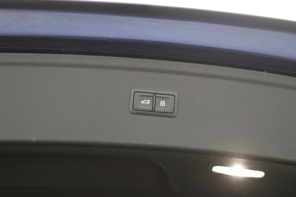 Audi Q5 55 TFSI e Quattro 367 PK Competition PHEV, RS-Leder, Panoramadak, Memory, Camera