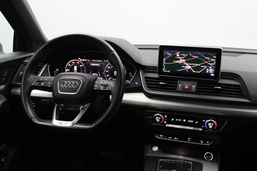 Audi Q5 55 TFSI e Quattro 367 PK Competition PHEV, RS-Leder, Panoramadak, Memory, Camera