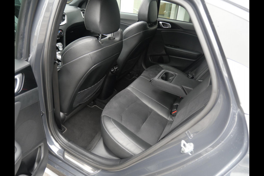 Kia ProCeed 1.5 T-GDI GT-PlusLine | Schuif/open Dak | Stoel-Stuur verw | 18''LM | Navi | Carplay |