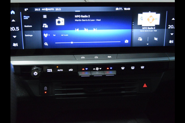 Opel Grandland 1.6 Turbo Plug-in-Hybrid Business Edition SCHUIF- KANTELDAK | LEREN BEKLEDING | CAMERA MET SENSOREN |