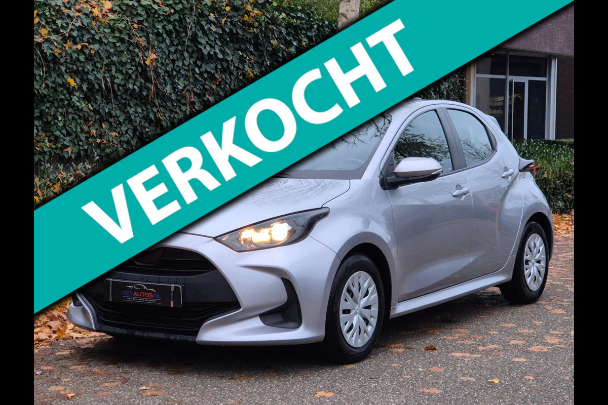 Toyota Yaris Fabrieksgarantie 3-2027 100% dealerond. 1e-eigenaar NAP APK 1-2028 1.5 Hybrid Active Automaat Camera Navi CarPlay