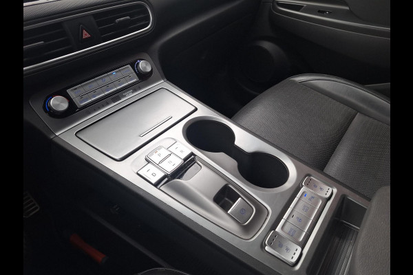 Hyundai Kona EV Premium 64 kWh | SOH: nnb |  Leder | LED | Adaptive CC | Camera |