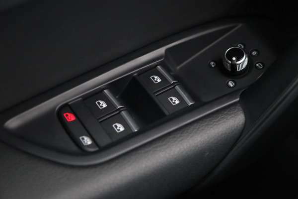 Audi Q5 2.0 TFSI quattro S-Line / PANODAK / VIRTUAL / B&O / ACC / KEYLESS / DODEHOEK