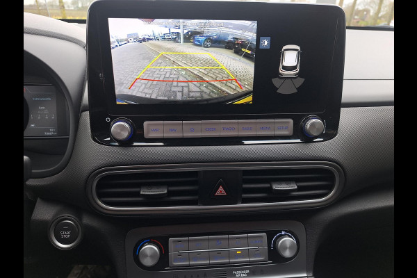 Hyundai Kona EV Fashion 64 kWh | SOH: 95,2% | 3 Fase | Warmtepomp | HUD | Navi | Adaptive CC | Blindspot |