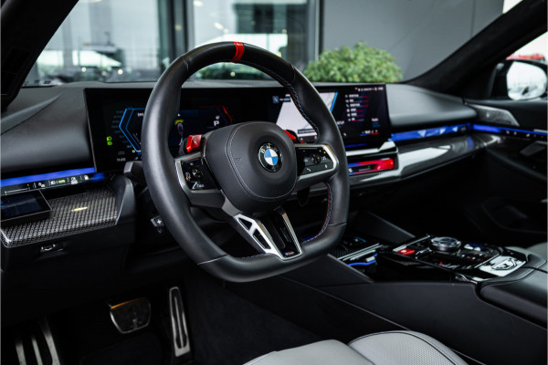 BMW 5 Serie Touring M5 - Panorama | B&W | Carbonpakket