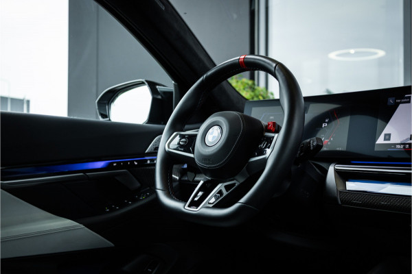 BMW 5 Serie Touring M5 - Panorama | B&W | Carbonpakket