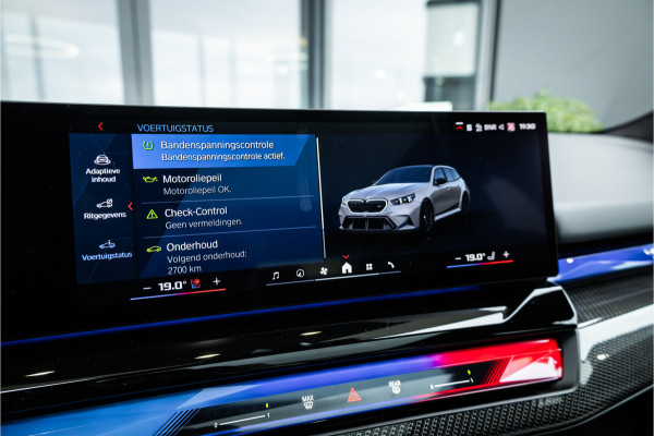 BMW 5 Serie Touring M5 - Panorama | B&W | Carbonpakket