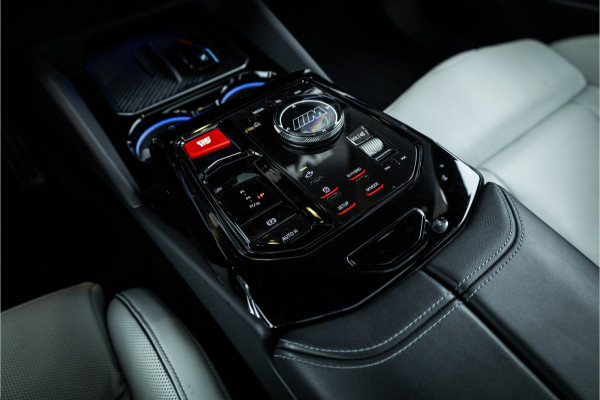 BMW 5 Serie Touring M5 - Panorama | B&W | Carbonpakket