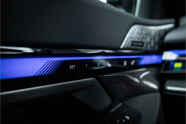 BMW 5 Serie Touring M5 - Panorama | B&W | Carbonpakket