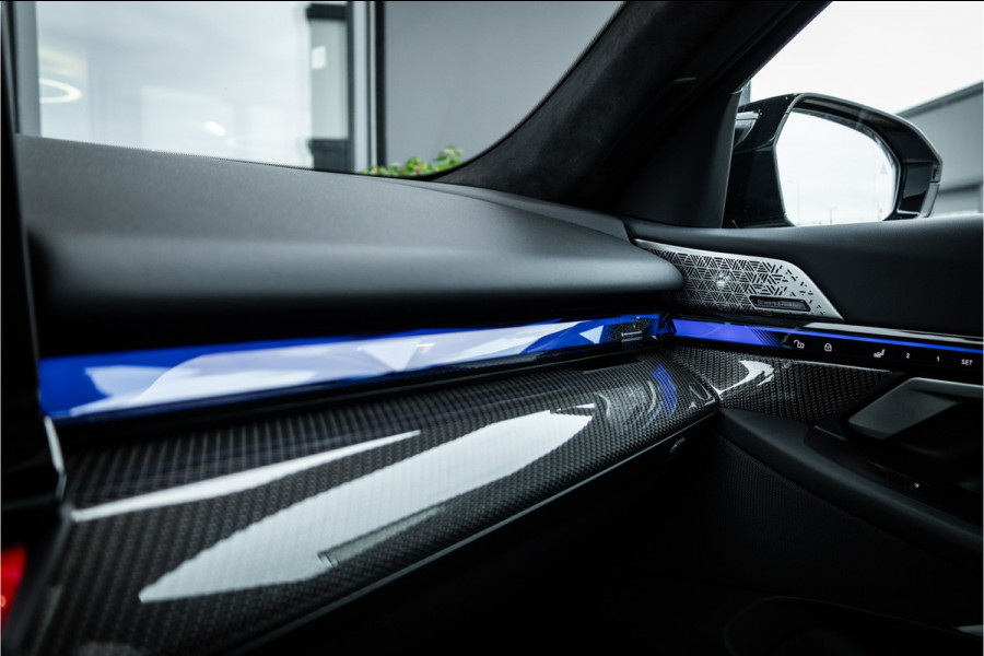 BMW 5 Serie Touring M5 - Panorama | B&W | Carbonpakket