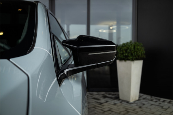 BMW 5 Serie Touring M5 - Panorama | B&W | Carbonpakket