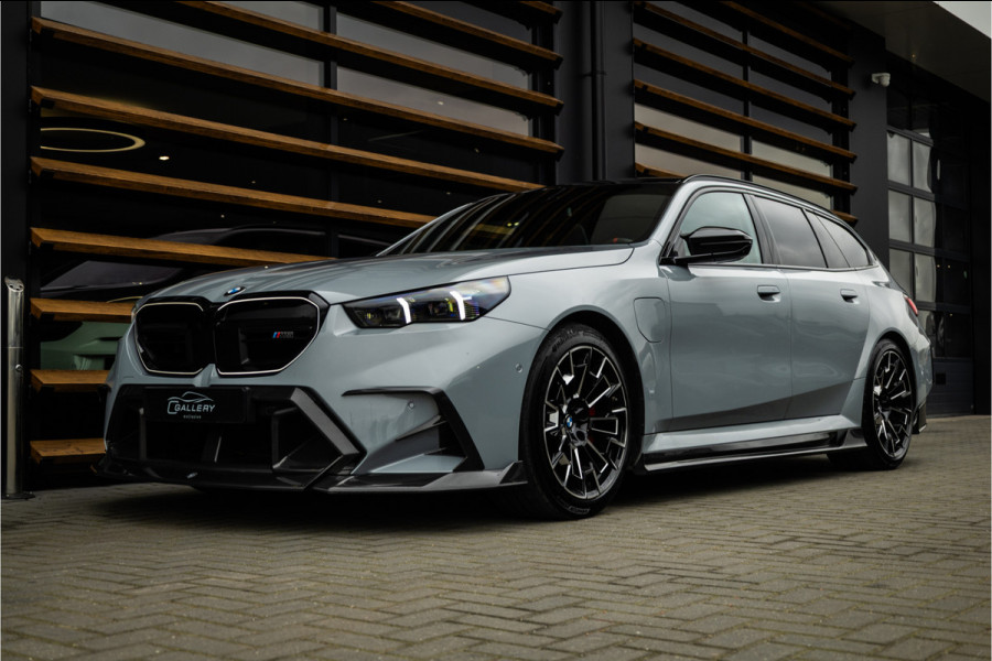 BMW 5 Serie Touring M5 - Panorama | B&W | Carbonpakket