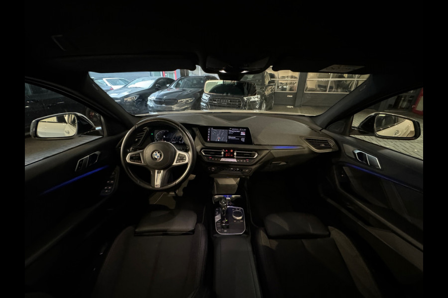BMW 1-serie 118i High Executive M Sport Sfeer|CarPlay|NAP
