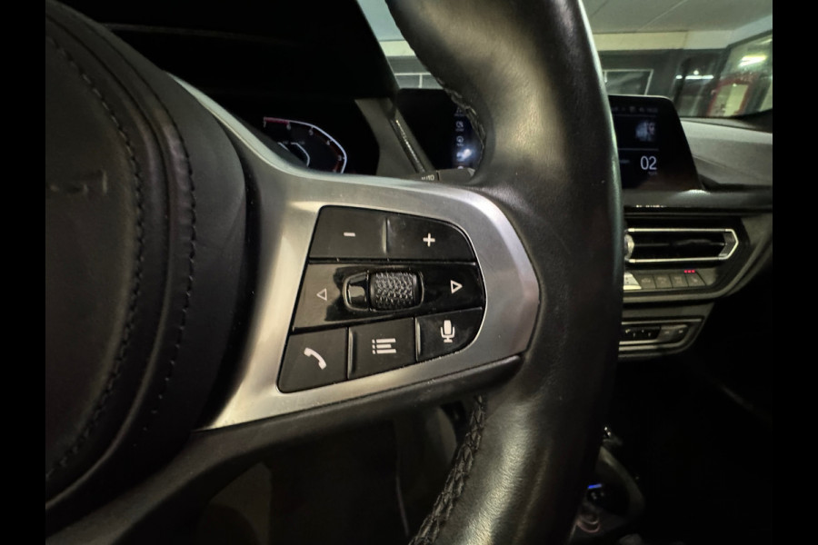 BMW 1-serie 118i High Executive M Sport Sfeer|CarPlay|NAP