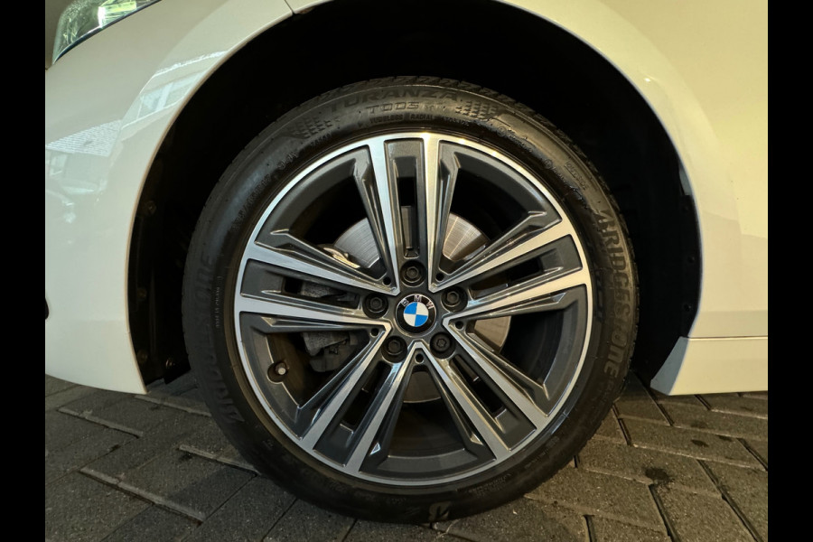 BMW 1-serie 118i High Executive M Sport Sfeer|CarPlay|NAP