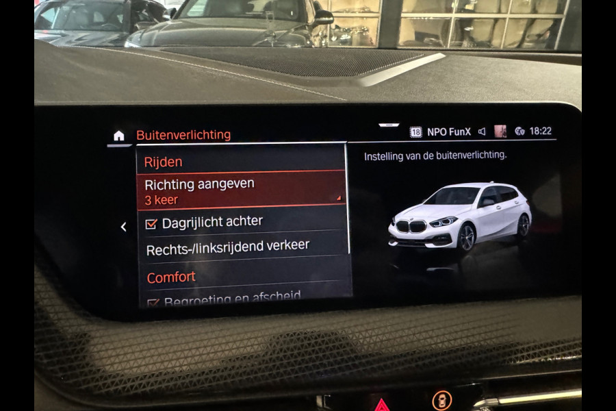 BMW 1-serie 118i High Executive M Sport Sfeer|CarPlay|NAP