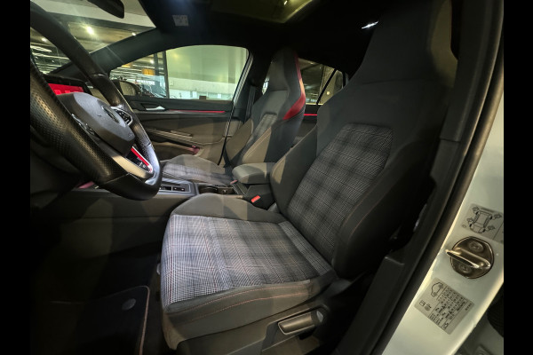 Volkswagen Golf 2.0 TSI GTI Pano|IQ|Mistlamp|Camera|Sfeer
