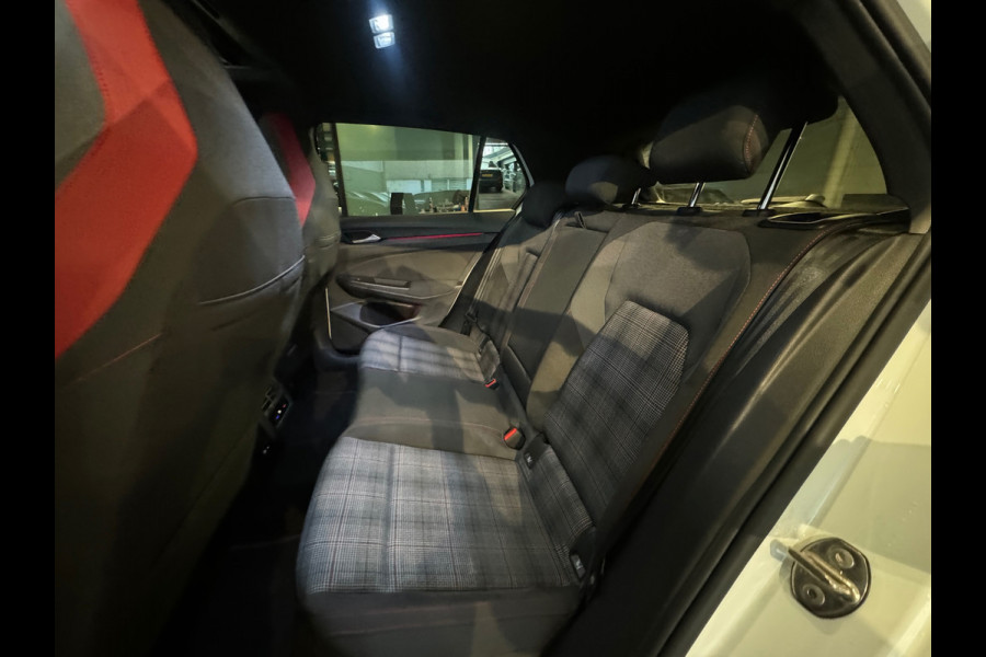 Volkswagen Golf 2.0 TSI GTI Pano|IQ|Mistlamp|Camera|Sfeer