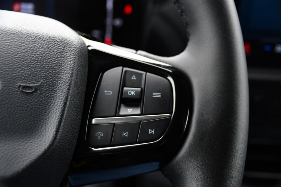 Ford Transit Custom 300 2.0 TDCI L1H1 Limited PB Edition Virtual, Camera, Cruise, Carplay, Stoelverwarming, LED, 136pk, Voorruit verwarming, Multimedia, Sensoren, Uniek!