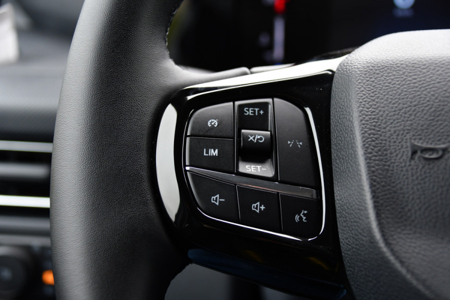 Ford Transit Custom 300 2.0 TDCI L1H1 Limited PB Edition Virtual, Camera, Cruise, Carplay, Stoelverwarming, LED, 136pk, Voorruit verwarming, Multimedia, Sensoren, Uniek!