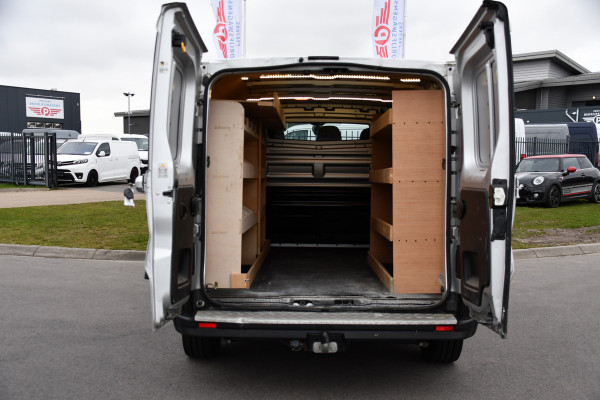 Renault Trafic 2.0 dCi 145 T29 L2H1 Luxe Cruise, Carplay, LED, 145pk, Automaat, Multimedia, Sensoren, Trekhaak, NAVI, Uniek!