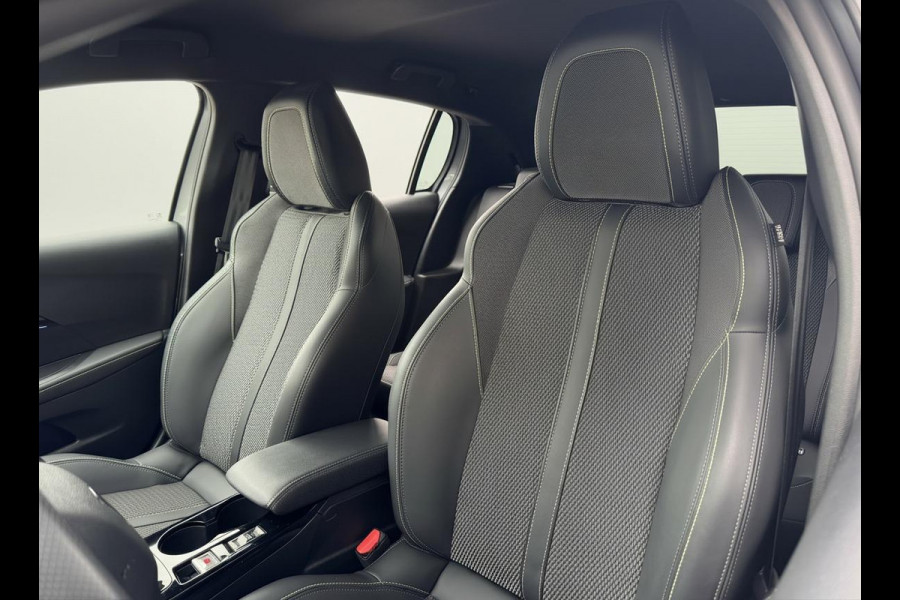 Peugeot 208 1.2 Hybrid 145 e-DCS6 GT | 360 camera | Adaptive cruise | Prijs is rijklaar