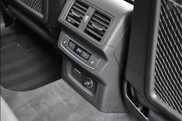 Audi Q5 50 TFSI e S-Line 299 Pk Black Optik Matrix Leder Navi Carbon 20 Inch Trekhaak