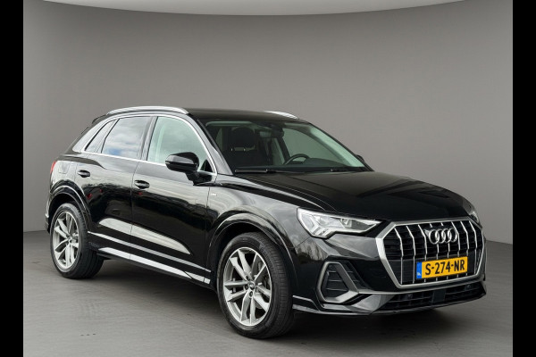Audi Q3 35 TFSI S LINE edition one, panoramadak, stoelverwarming, digitaal cockpit , dealer onderhouden