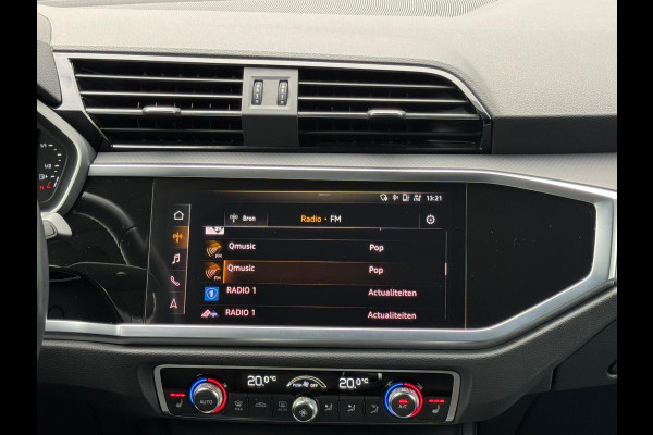 Audi Q3 35 TFSI S LINE edition one, panoramadak, stoelverwarming, digitaal cockpit , dealer onderhouden
