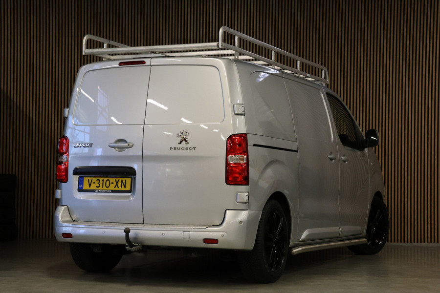 Peugeot Expert 2.0 BlueHDI 180 Premium Pack 177 PK | 3-Zitter | CarPlay | Camera | Dodehoek detector | Airco | Trekhaak | Lederen bekleding | Nieuwe APK | NAP Logisch