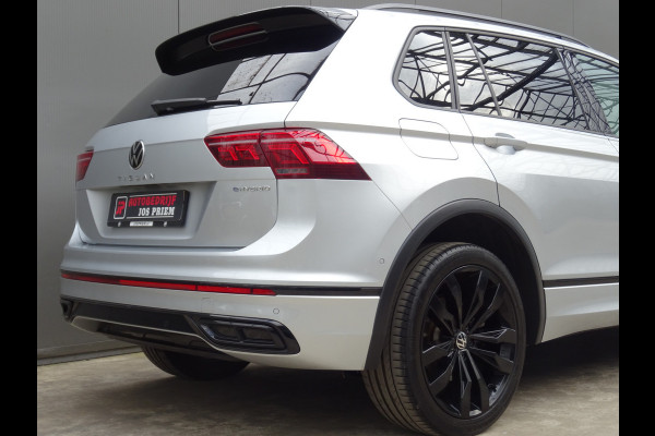 Volkswagen Tiguan 1.4 TSI eHybrid R-Line Business * PANORAMAKDAK * 40 KM ACCU RANGE !!