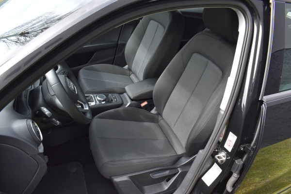 Audi Q2 35 TFSI S Edition Automaat Navi digi-cockpit
