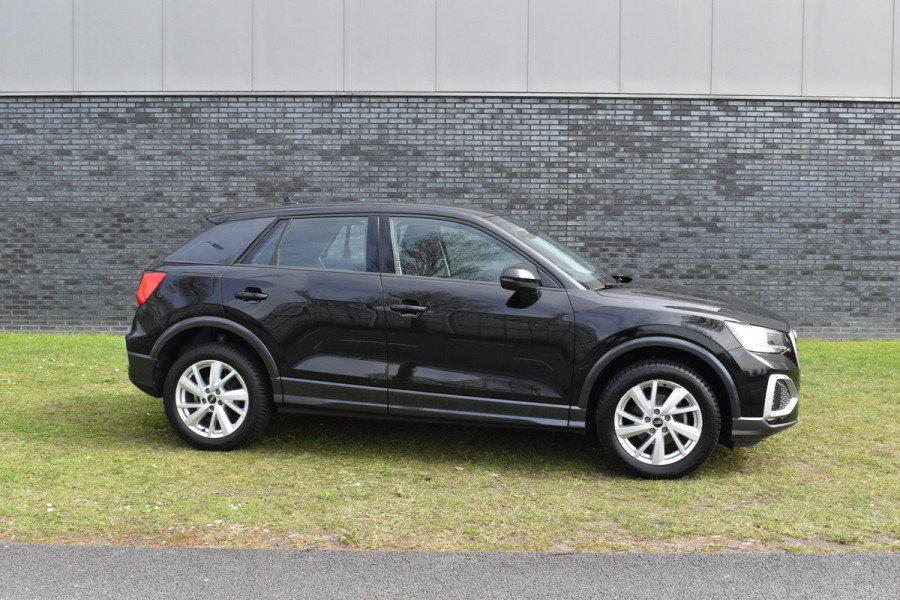 Audi Q2 35 TFSI S Edition Automaat Navi digi-cockpit