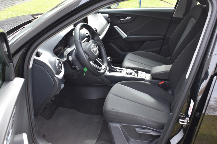 Audi Q2 35 TFSI S Edition Automaat Navi digi-cockpit