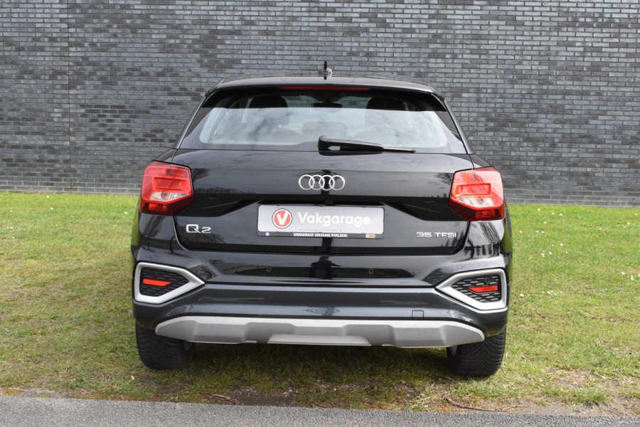 Audi Q2 35 TFSI S Edition Automaat Navi digi-cockpit
