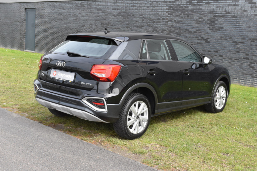 Audi Q2 35 TFSI S Edition Automaat Navi digi-cockpit