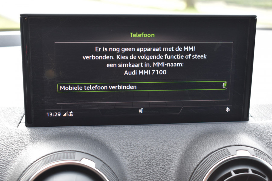 Audi Q2 35 TFSI S Edition Automaat Navi digi-cockpit