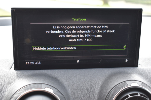 Audi Q2 35 TFSI S Edition Automaat Navi digi-cockpit