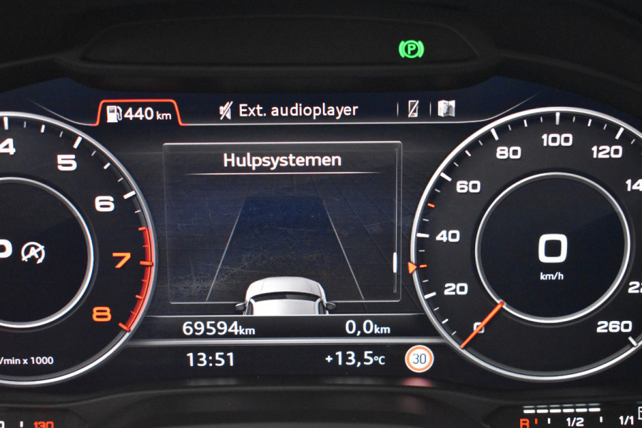 Audi Q2 35 TFSI S Edition Automaat Navi digi-cockpit