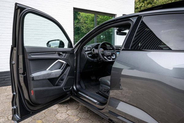 Audi Q3 Sportback 45 TFSI e S-Line 245pk ACC Pano Trekhaak